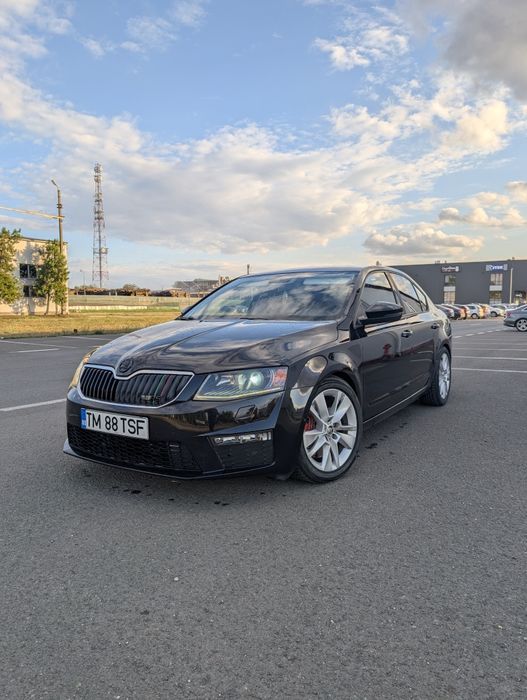 Skoda Octavia 2.0 TDI DSG exterior VRS