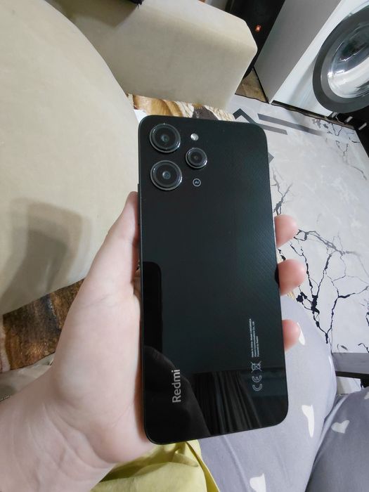 Прадам смартфон Редми 12
