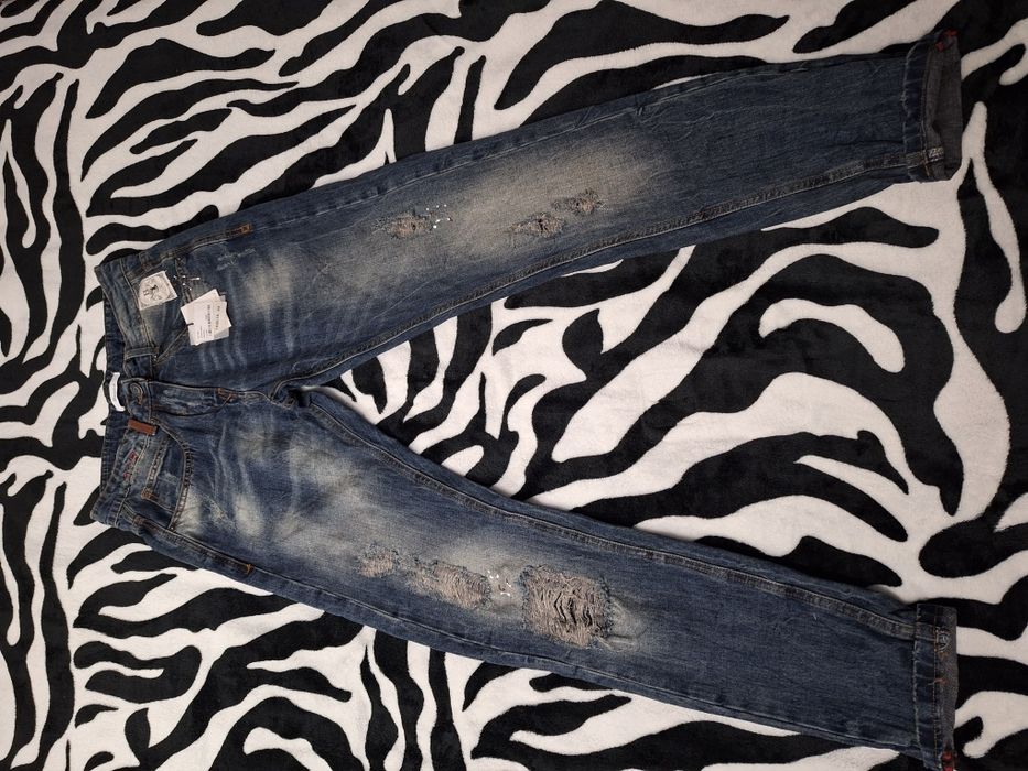 Blugi slim fit bărbătești