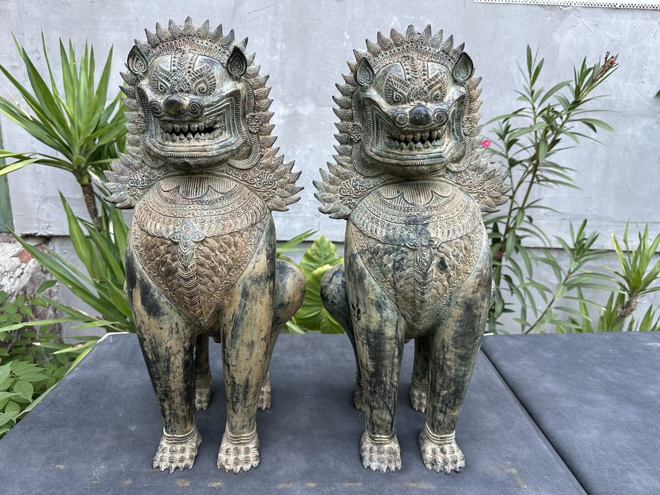 Pereche de lei antici thailandezi din bronz