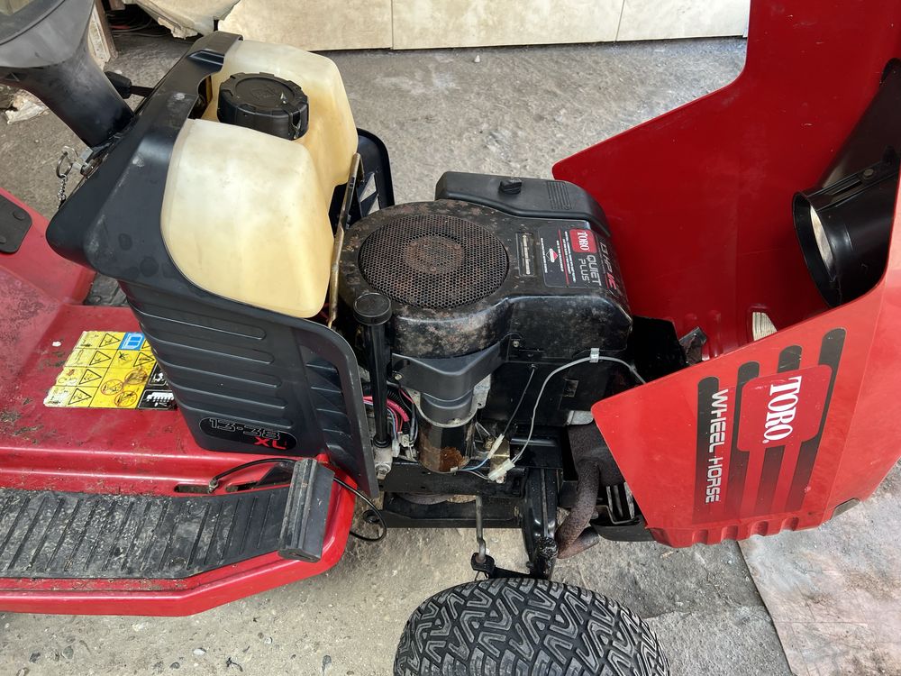 Tractoras gazon Toro