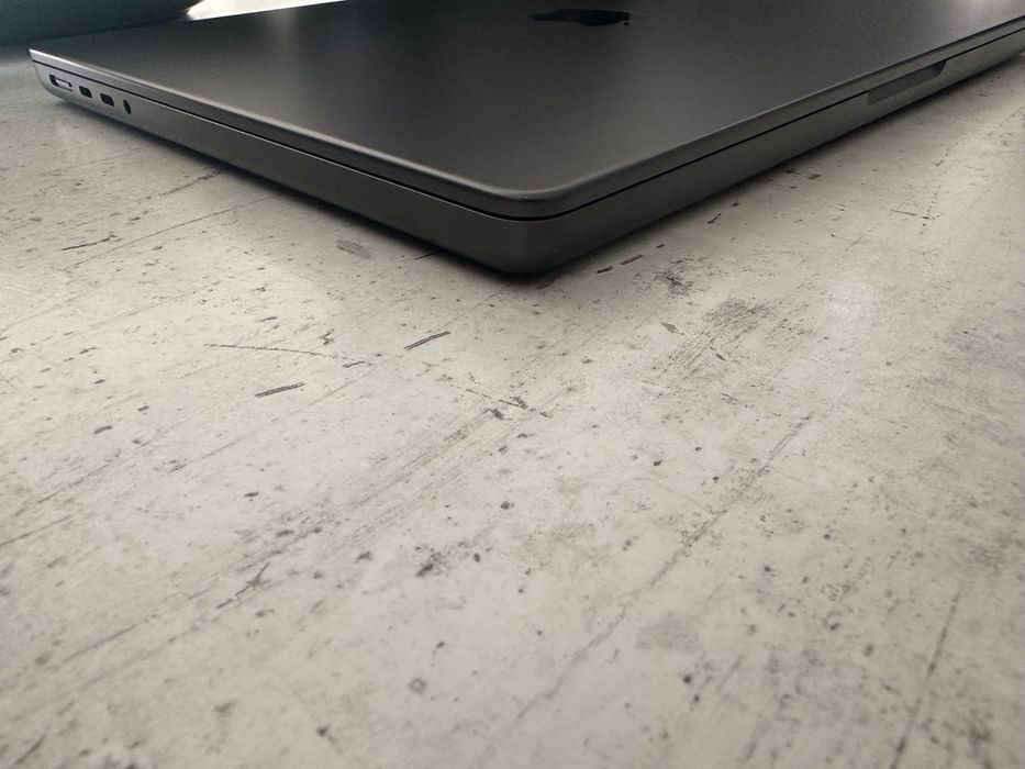 MacBook Pro 14" M4 PRO Chip 12-CPU/16-GPU/24RAM/512SSD