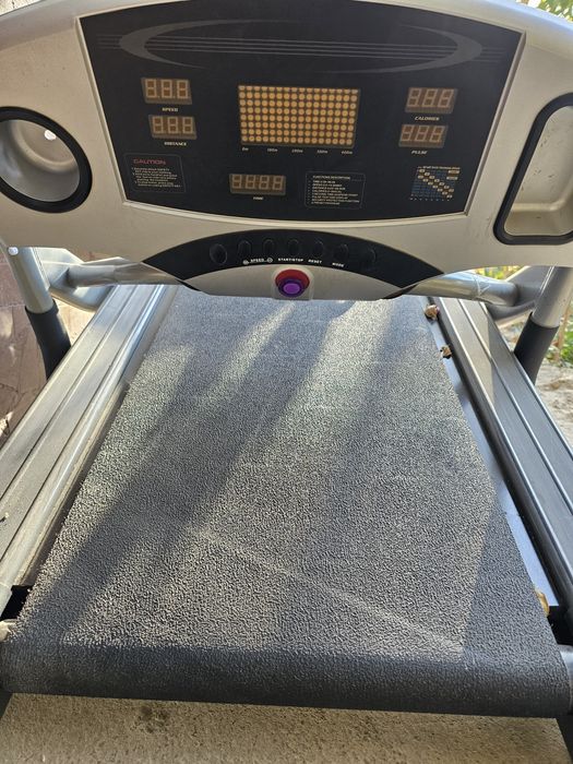 Срочно продам беговой дорожкой, полный рабочим состояние.