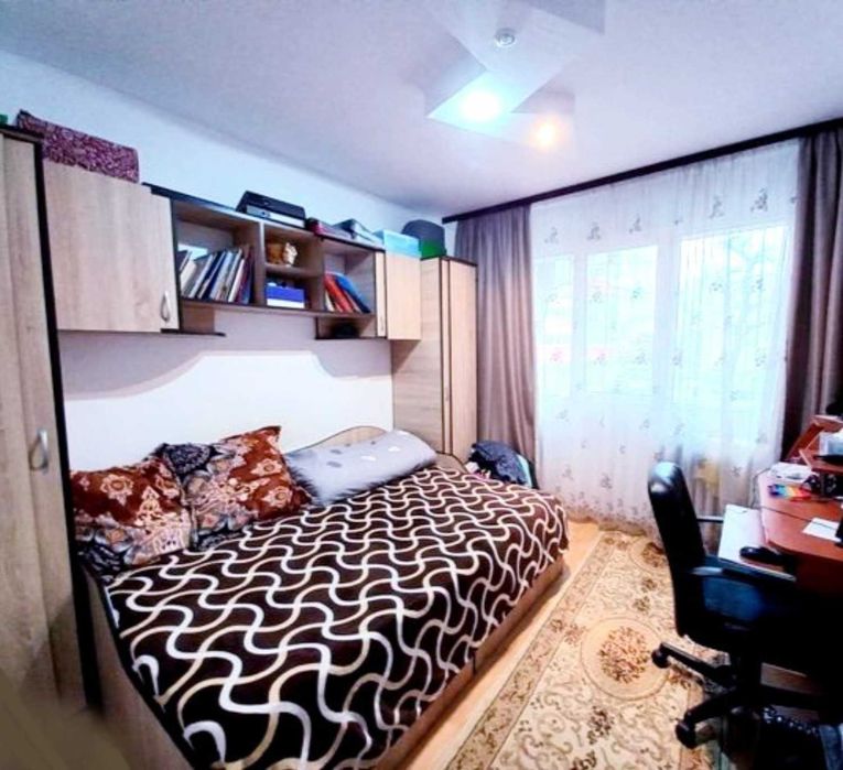 De vânzare Apartament cu 4 camere stradal șos Alexandria