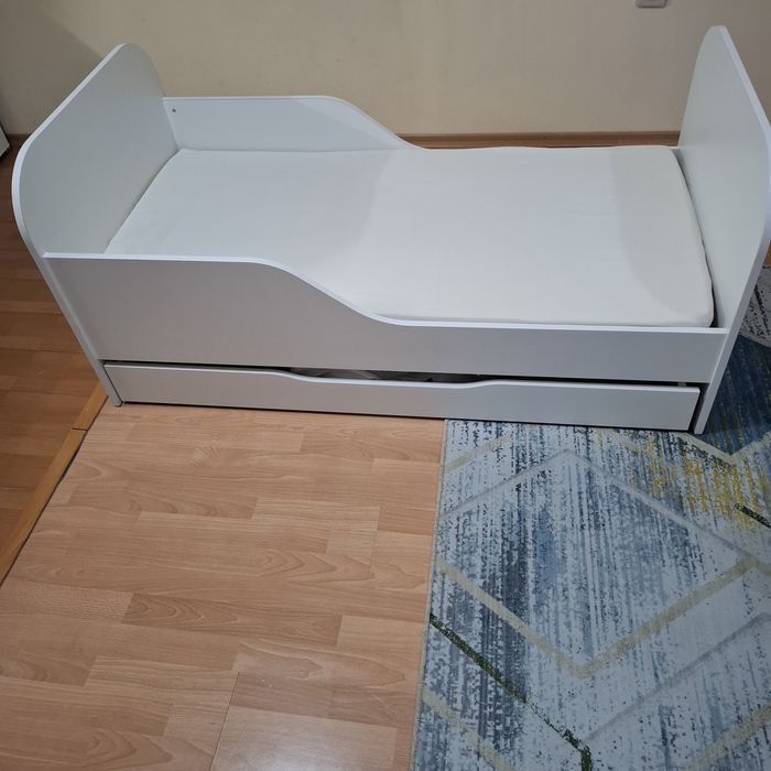 Детско легло с шкаф