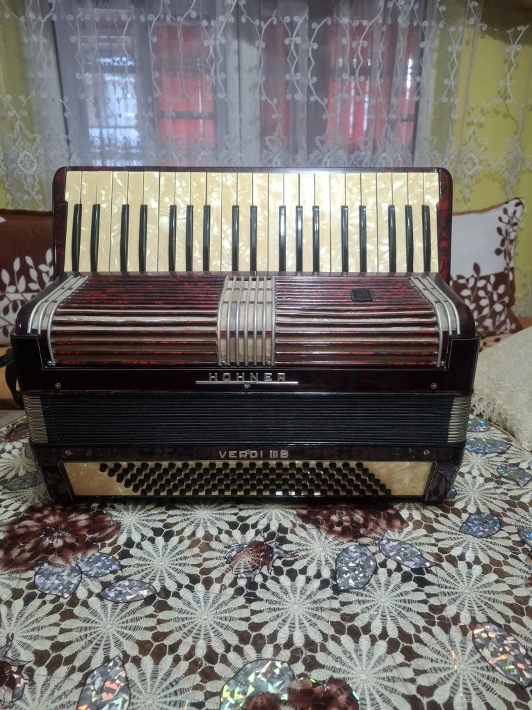 Acordeon Hohner 120