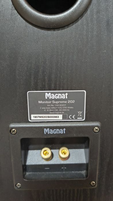Boxe magnat monitor supreme 202