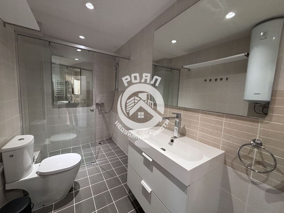 Продава се Тристаен апартамент в Пловдив, Кършияка - 82 кв.м за 1988 €/кв.м - Снимка #9