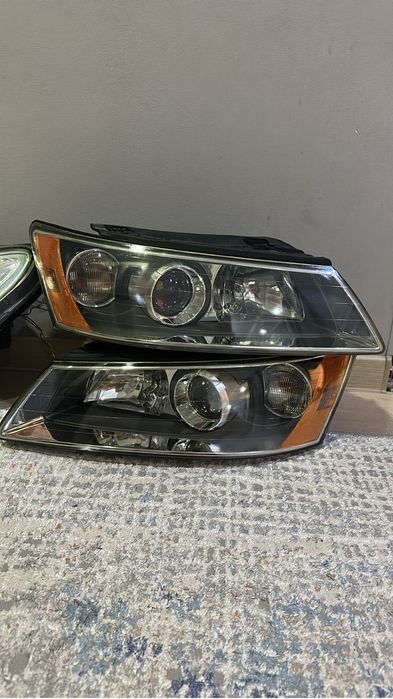 Фары на Hyundai Sonata