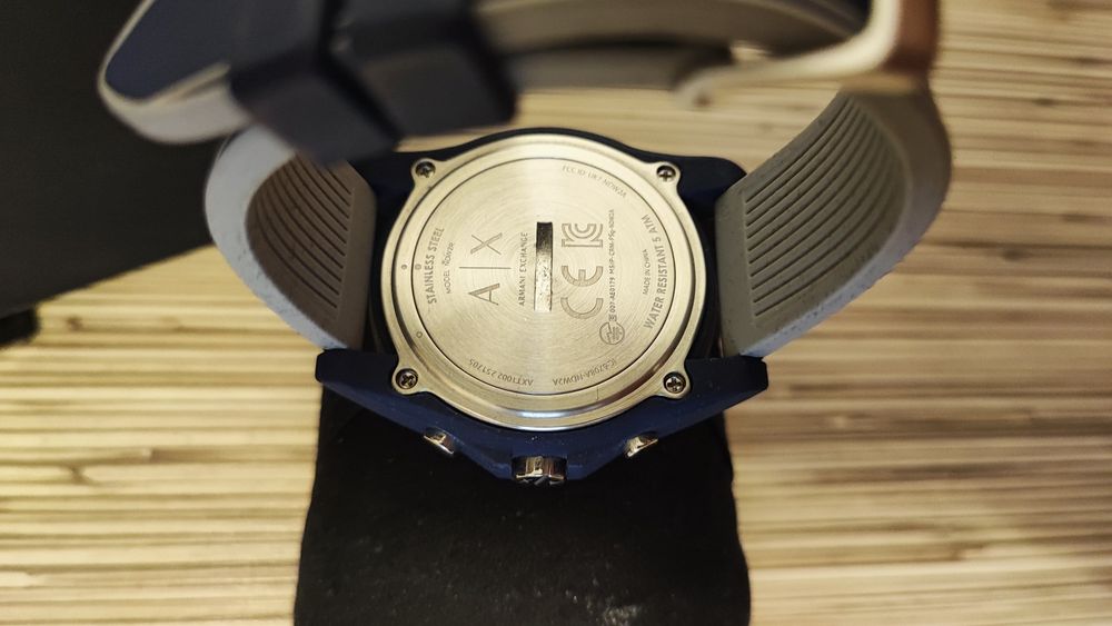 Ceas Armani Exchange, la cutie, impecabil, bon fiscal, aplicatie