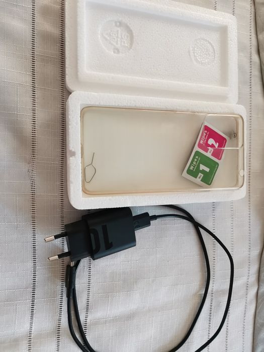 Motorola G04 - 64 GB, 4 GB RAM