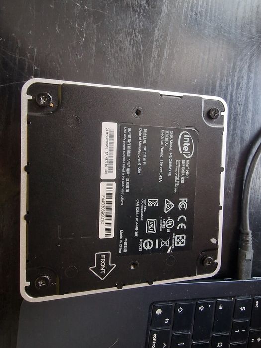 Intel nuk 5i5 i5 5300 8gb ram 128gb ssd