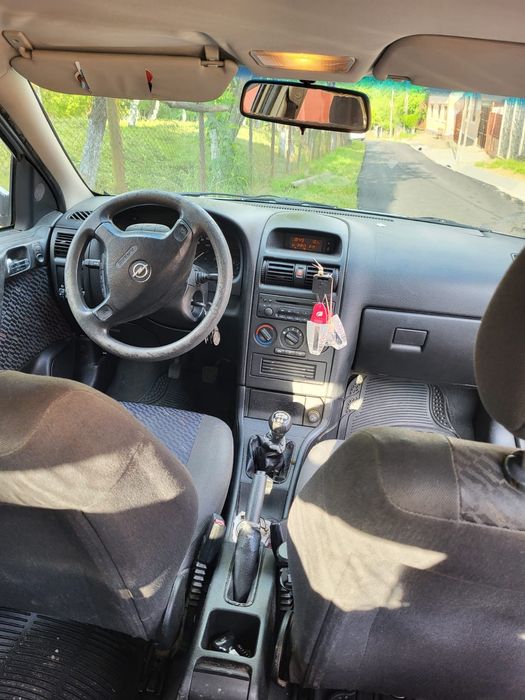 Vând Opel Astra G