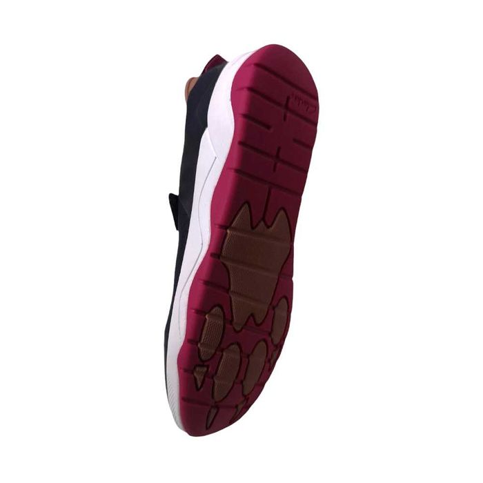 Vand papuci Clarks pentru copii - noi - 35.5