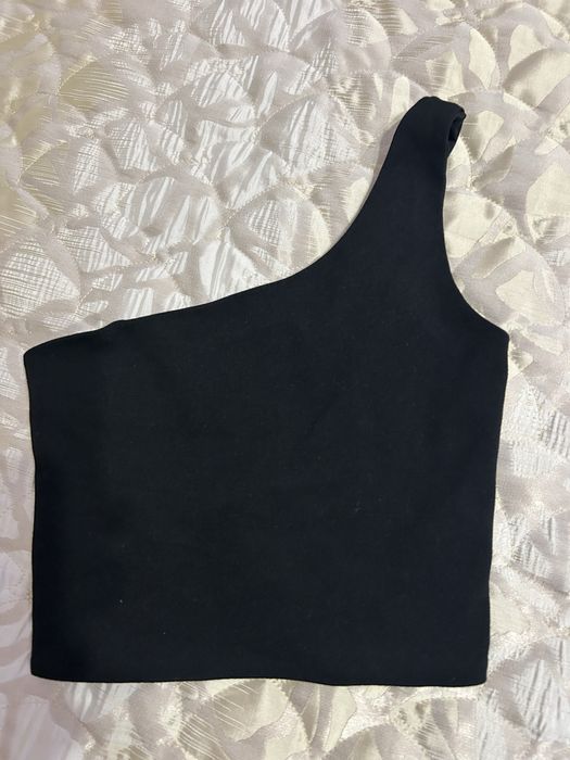 Дамско бюстие с едно рамо