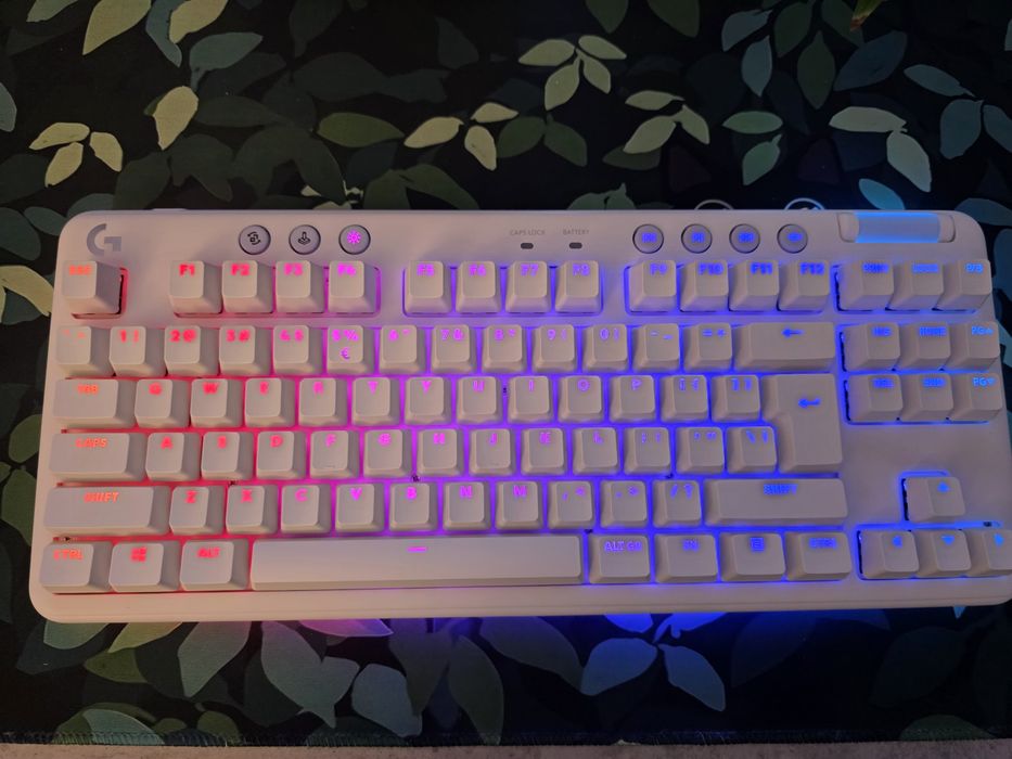 Tastatura wireless Logitech G715, alba, US INTL layout, tactile, RGB
