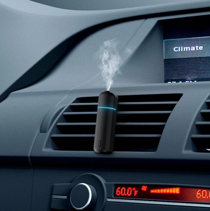 Difuzor auto cu prindere pe ventilație