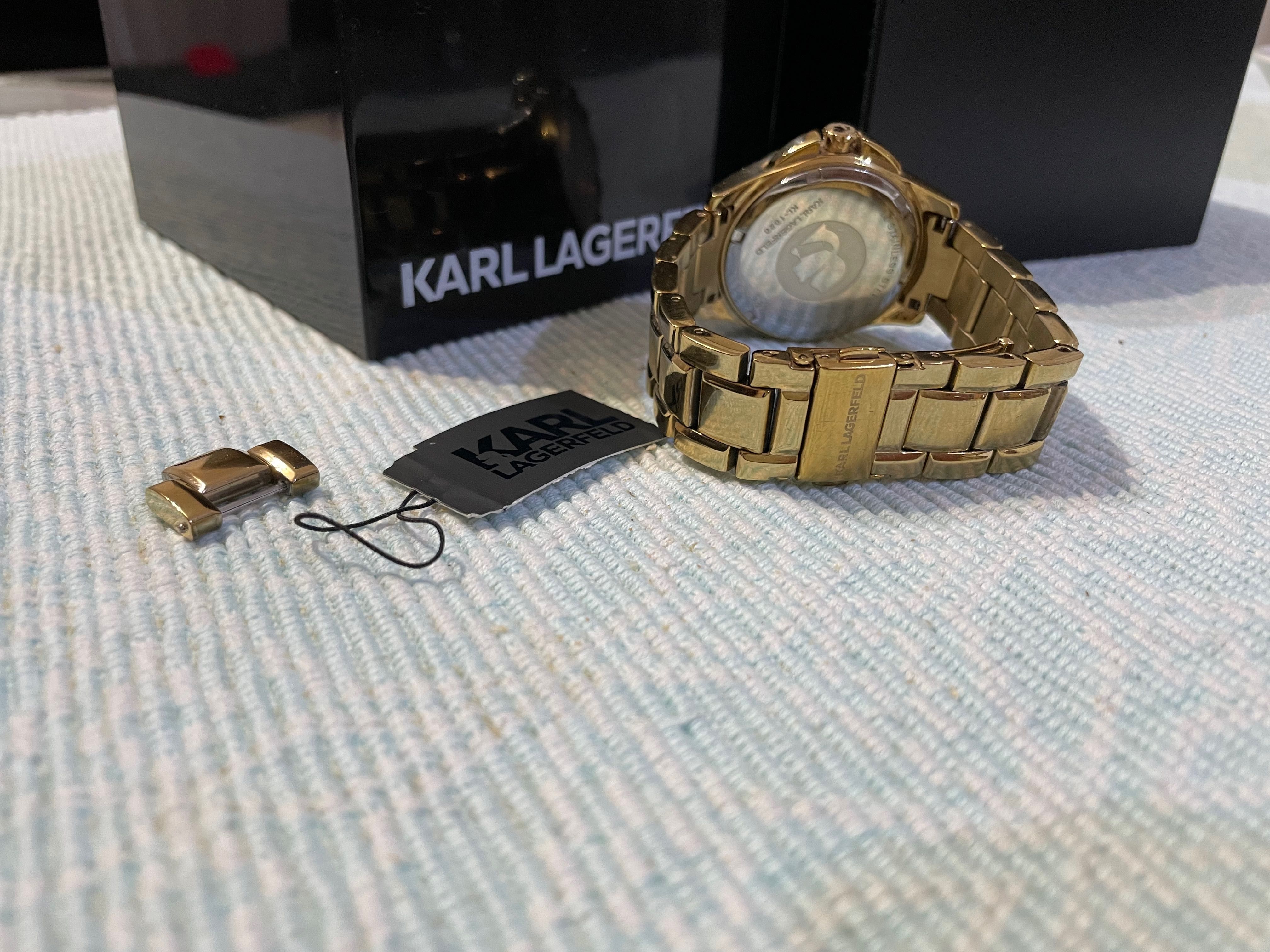 Часовник Karl Lagerfeld