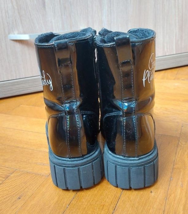 Детски      боти