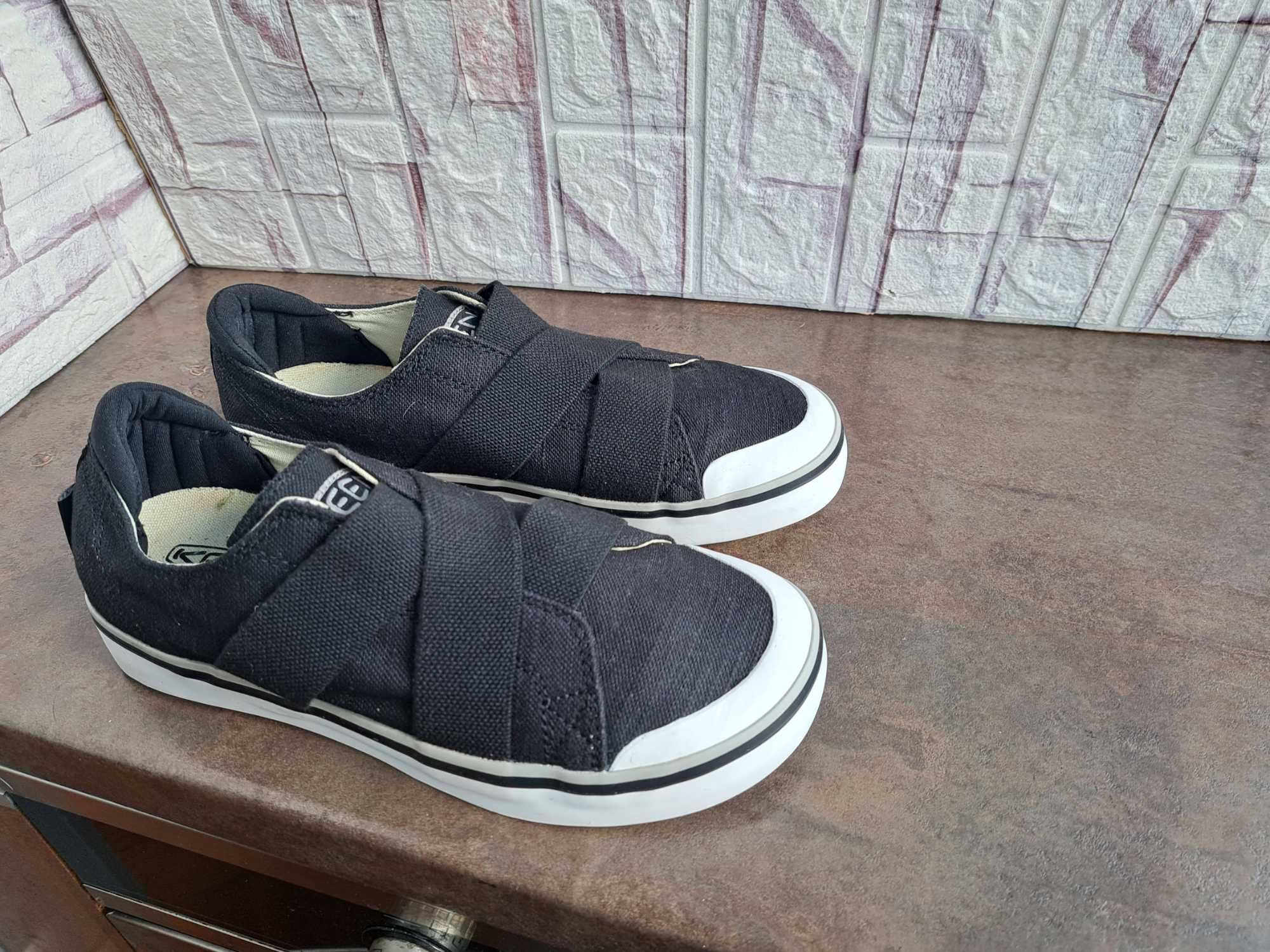 дамски маратонки,спортни обувки,кецове,гуменки,сникърси,Keen,39,5