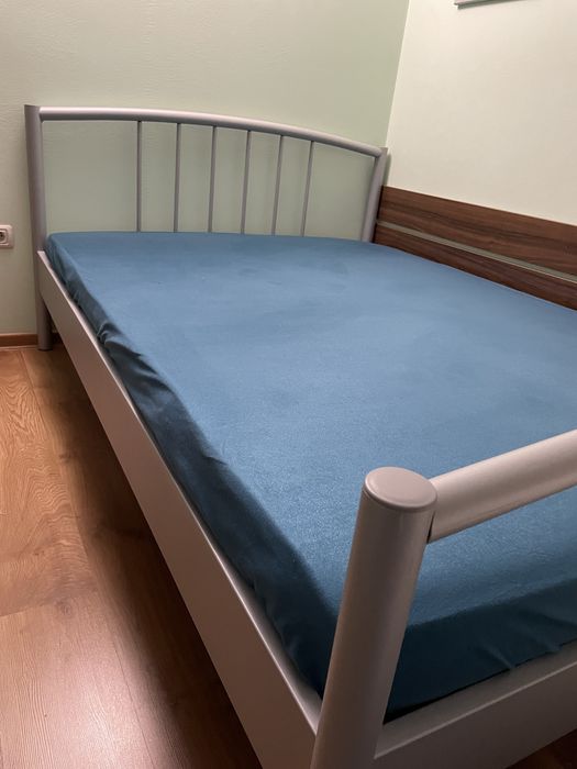 Pat cu saltea 140 / 200