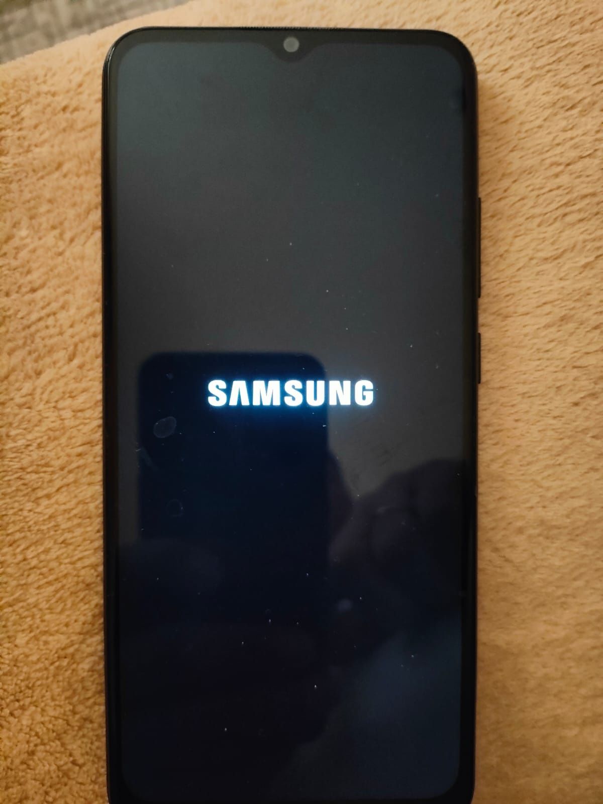 Продам смартфон Samsung A02S