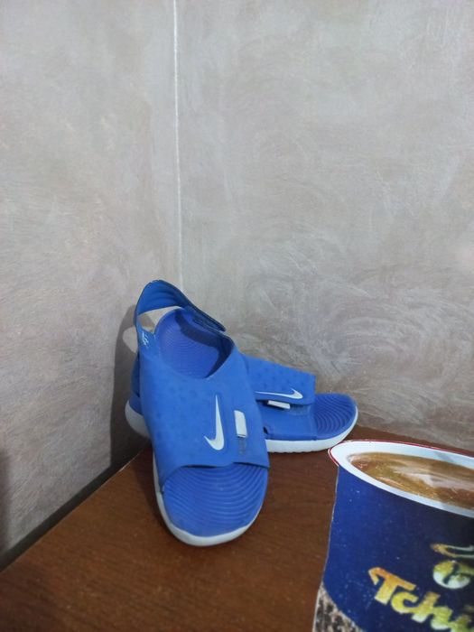 Vând adidasi în stare bună