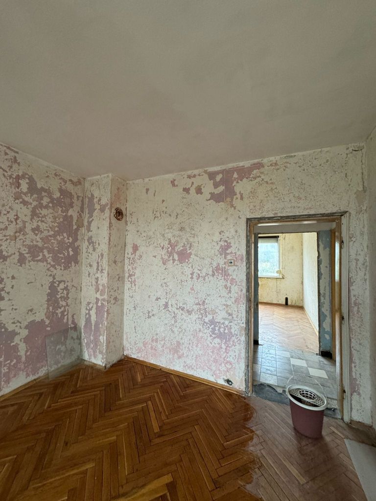 Продава се Тристаен апартамент в Варна, Базар Левски - 59 кв.м за 1856 €/кв.м - Снимка #4