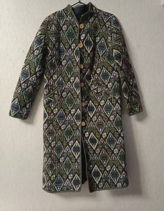 Продам женское  пальто Казахское