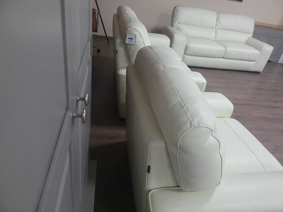 Светло кремав кожен комплект дивани тройка,двойка и фотьойл