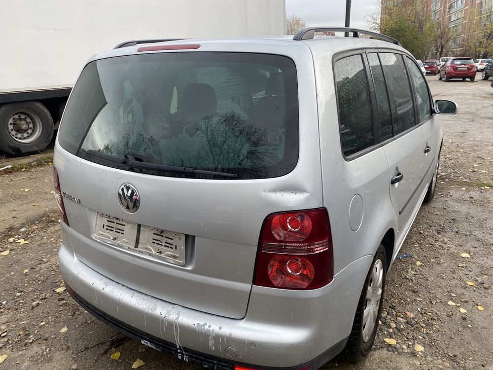 Vw tuaran 1.6 бензин 102 коня