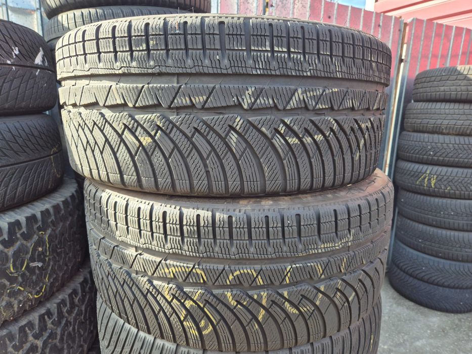 2 Anvelope de IARNA - 235/35/20 - Michelin - Aproape NOI DOT 2018 !