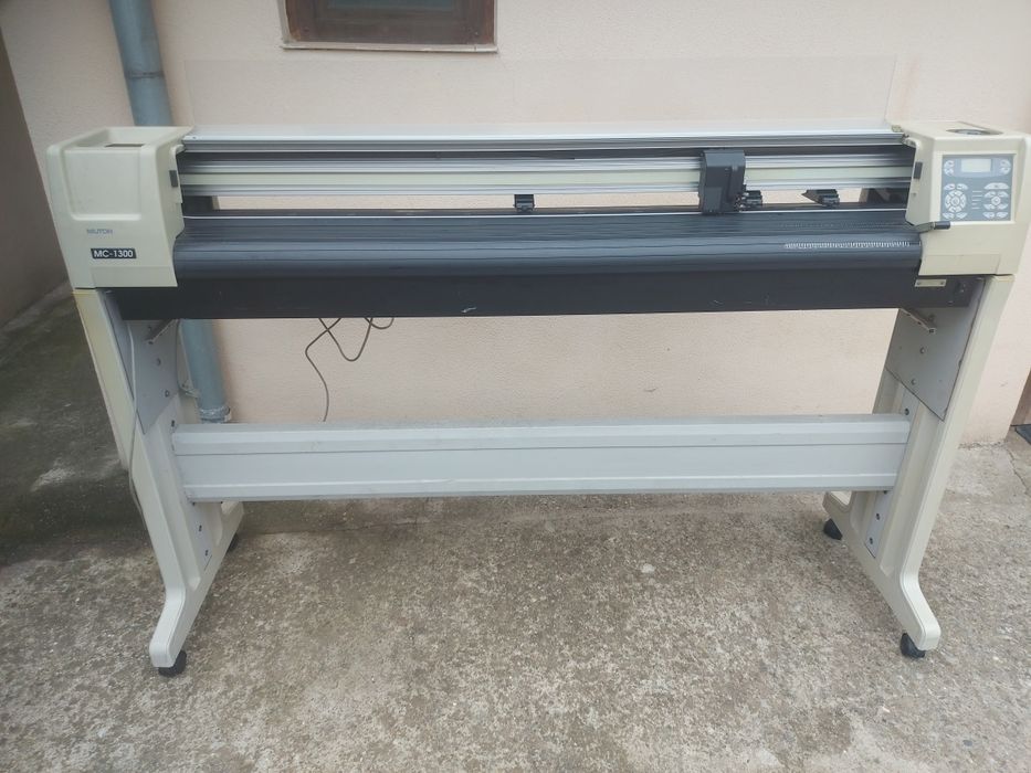 Cutter plotter Mutoh MC 1300