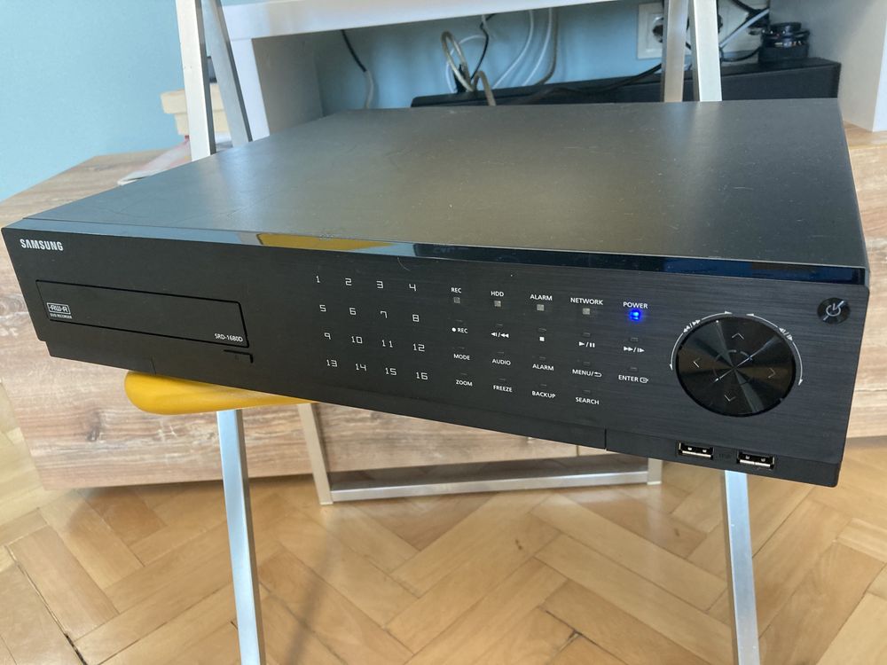 Samsung SRD-1680D, 1TB Цифров видеорекордер 16-канален HD DVR