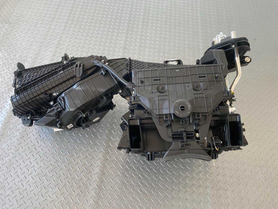 Нов модул панел климатик отопление BMW G60 G61 4B167F7