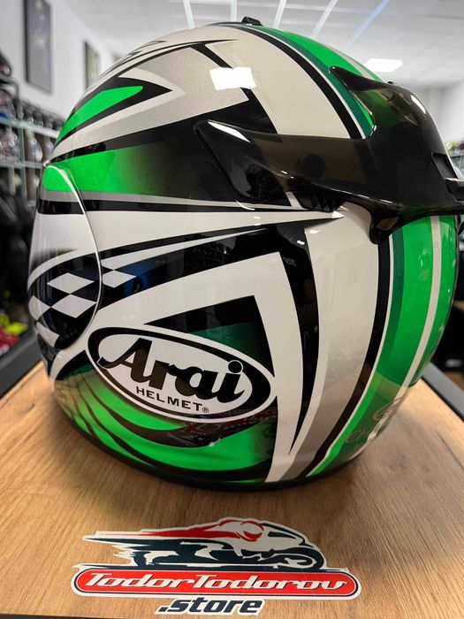 Мото каска  ARAI CHASER red/white, S 55-56 см.перфектно състояние