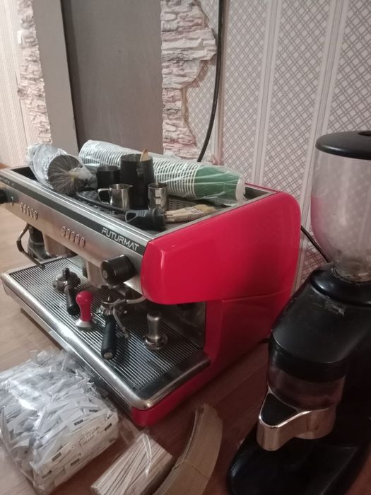 Кофемашина+ КОФЕМОЛКА