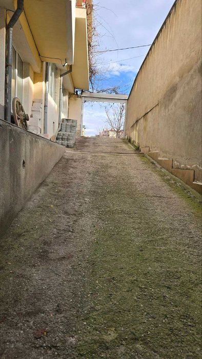 Продава гараж София