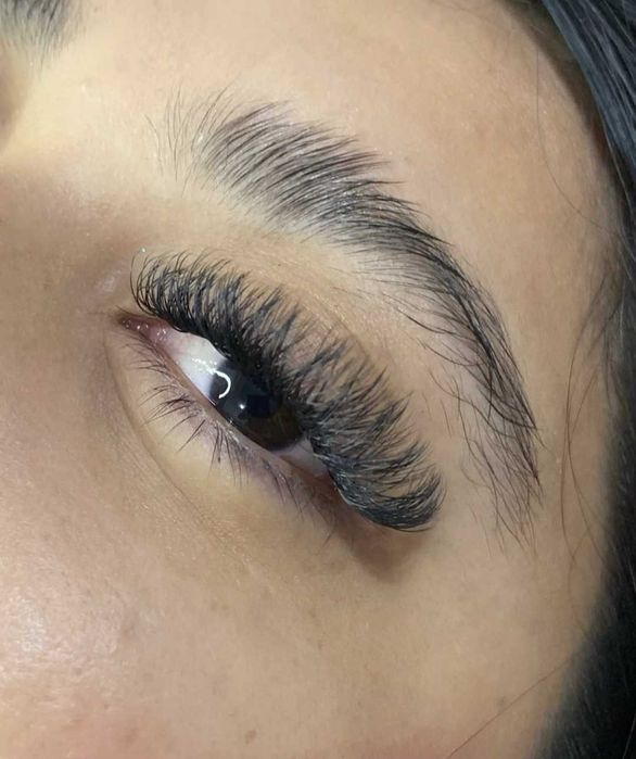 Удължаване на мигли