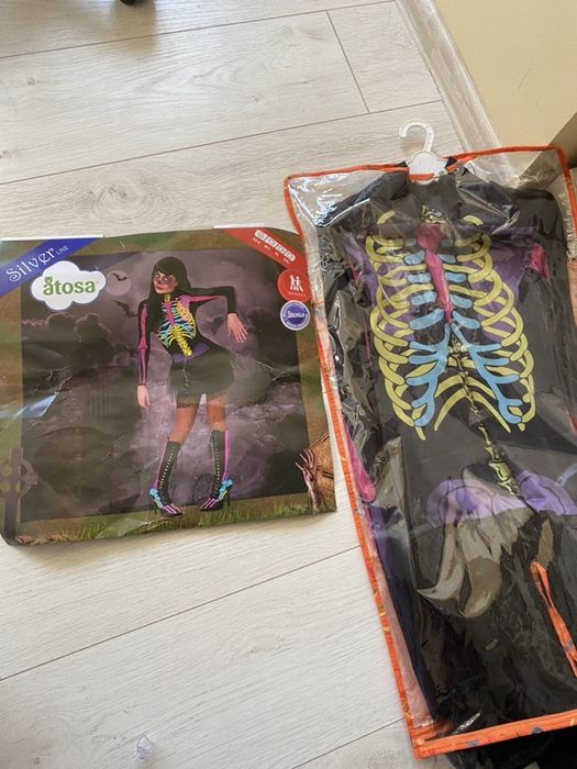 costum-fete-Atosa-pentru Halloween,marimea XS/S(13/14 ani