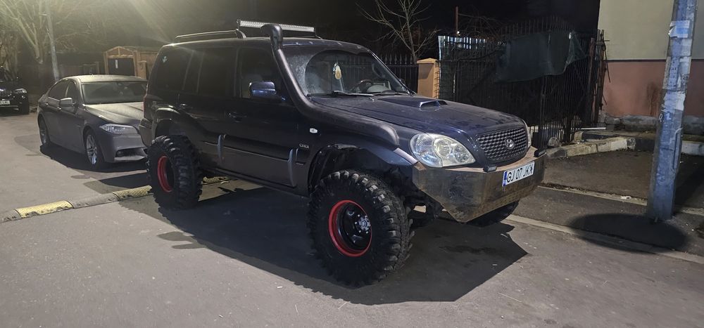 Hyundai Terracan OffRoad 4X4 A/T 35 uri Fiscal 3.5T pe c