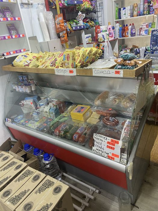 Продам витринный холодильник