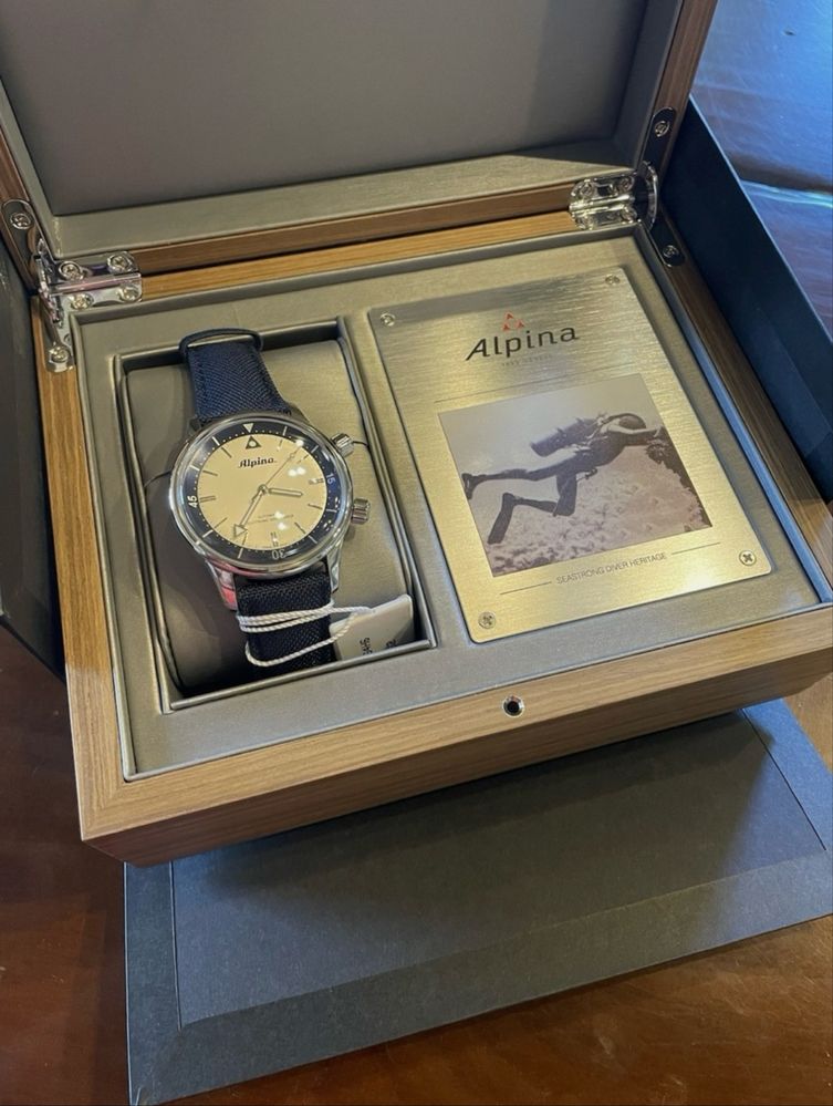 Продаются Швейцарские дайверские часы Alpina