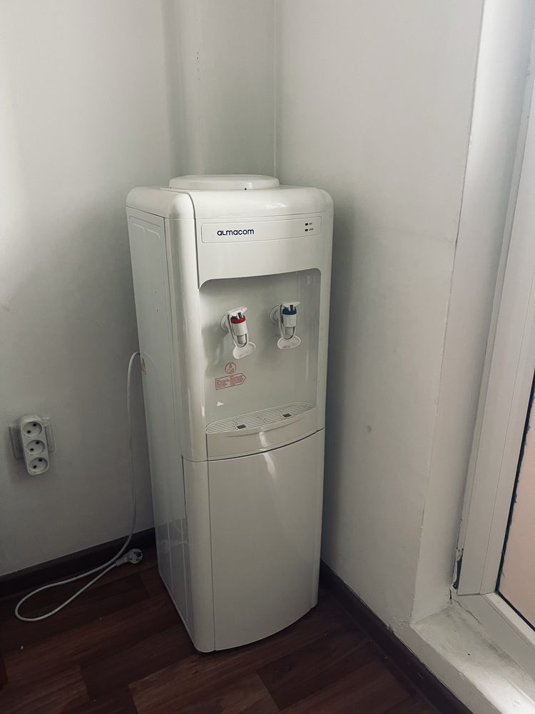 Продам кулер для воды