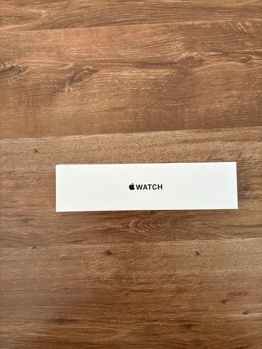 Продавам Apple watch se в отлично състояние