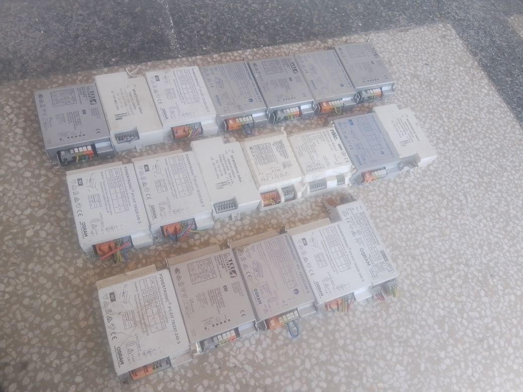 Електронна скрап.Захранващи блокове за металалогенни лампи 70w/ 19-бр.