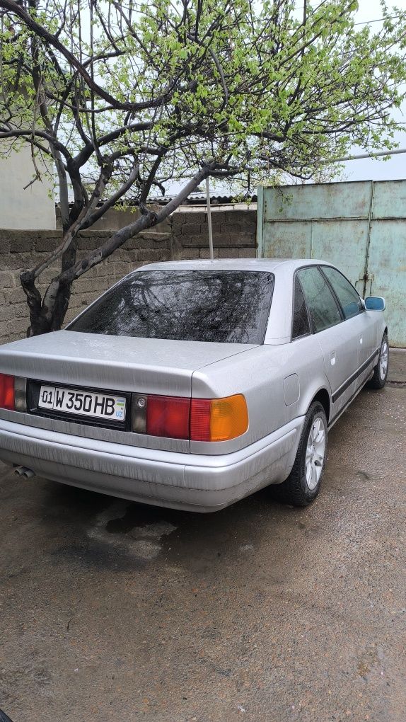 Ауди 100 с4 1992г пробег 315 бензин состояние хорошее