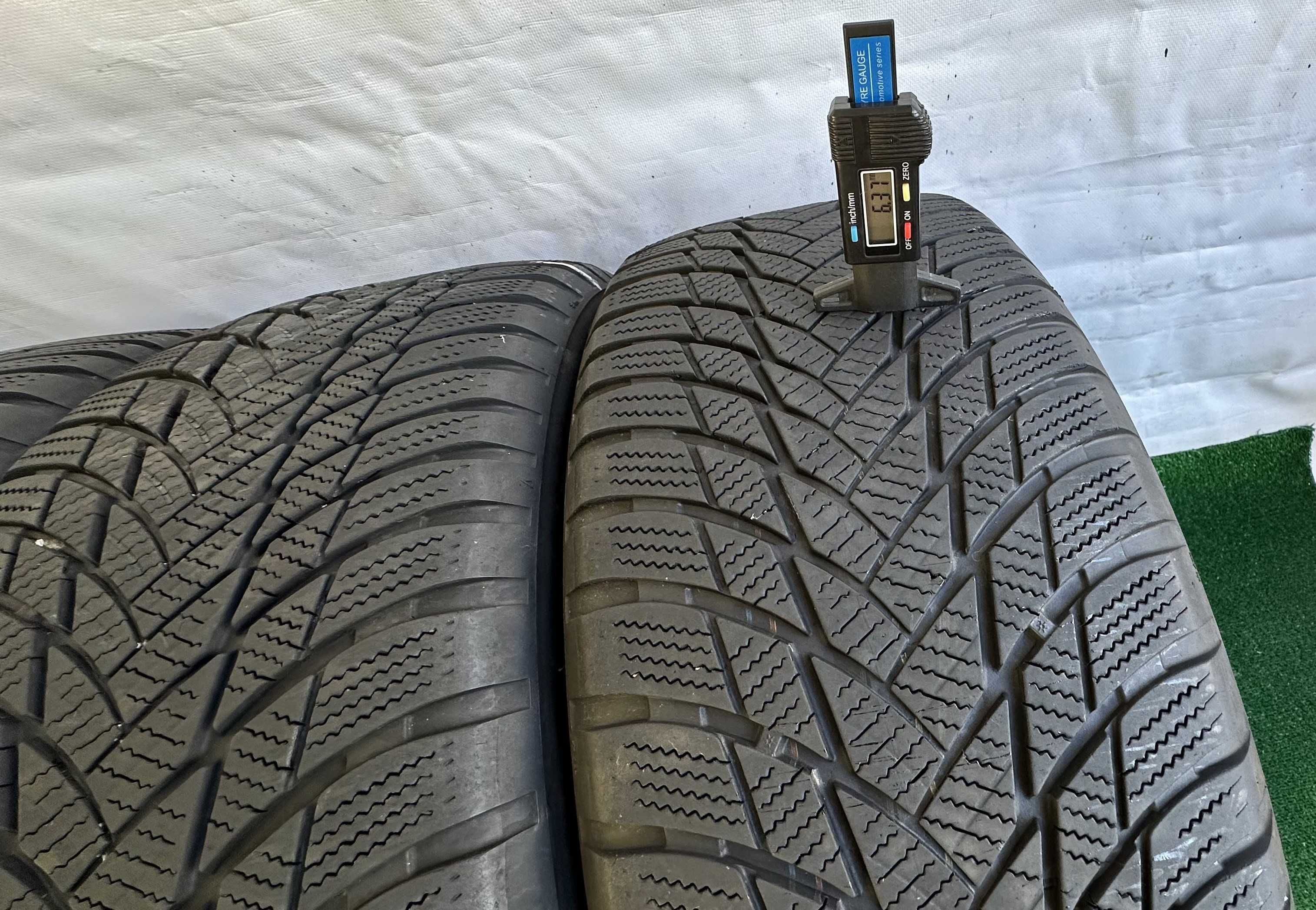 4бр 225/55r17 BRIDGESTONE BLIZZAK зимни