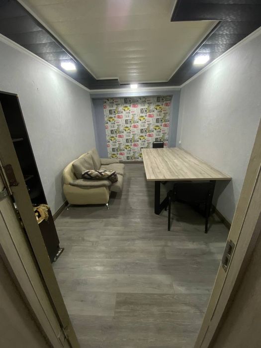Аренда, под офис 15м2. С мебелью. Ор-р Новза метро. Вдоль дороги!