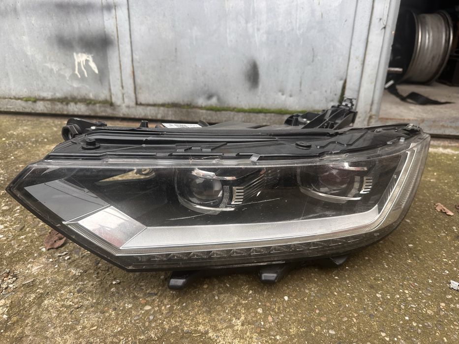 Far stanga passat b8 full led